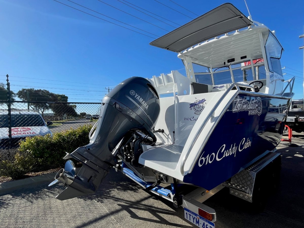 Intimidator Boats 610 Cuddy Cabin