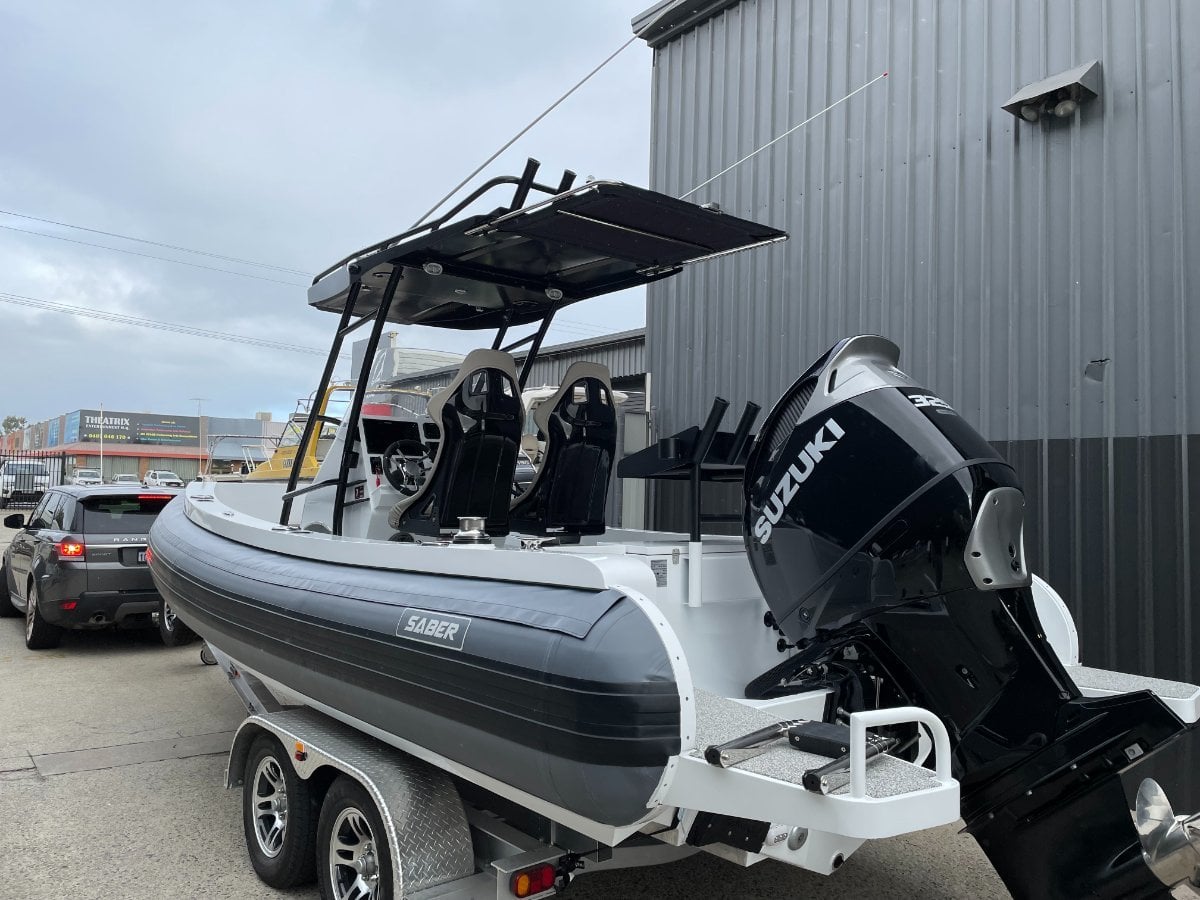 Saber 725 Centre Console RIB