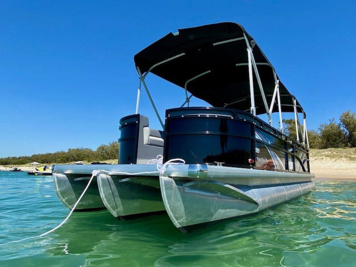 Pacific Pontoons 210
