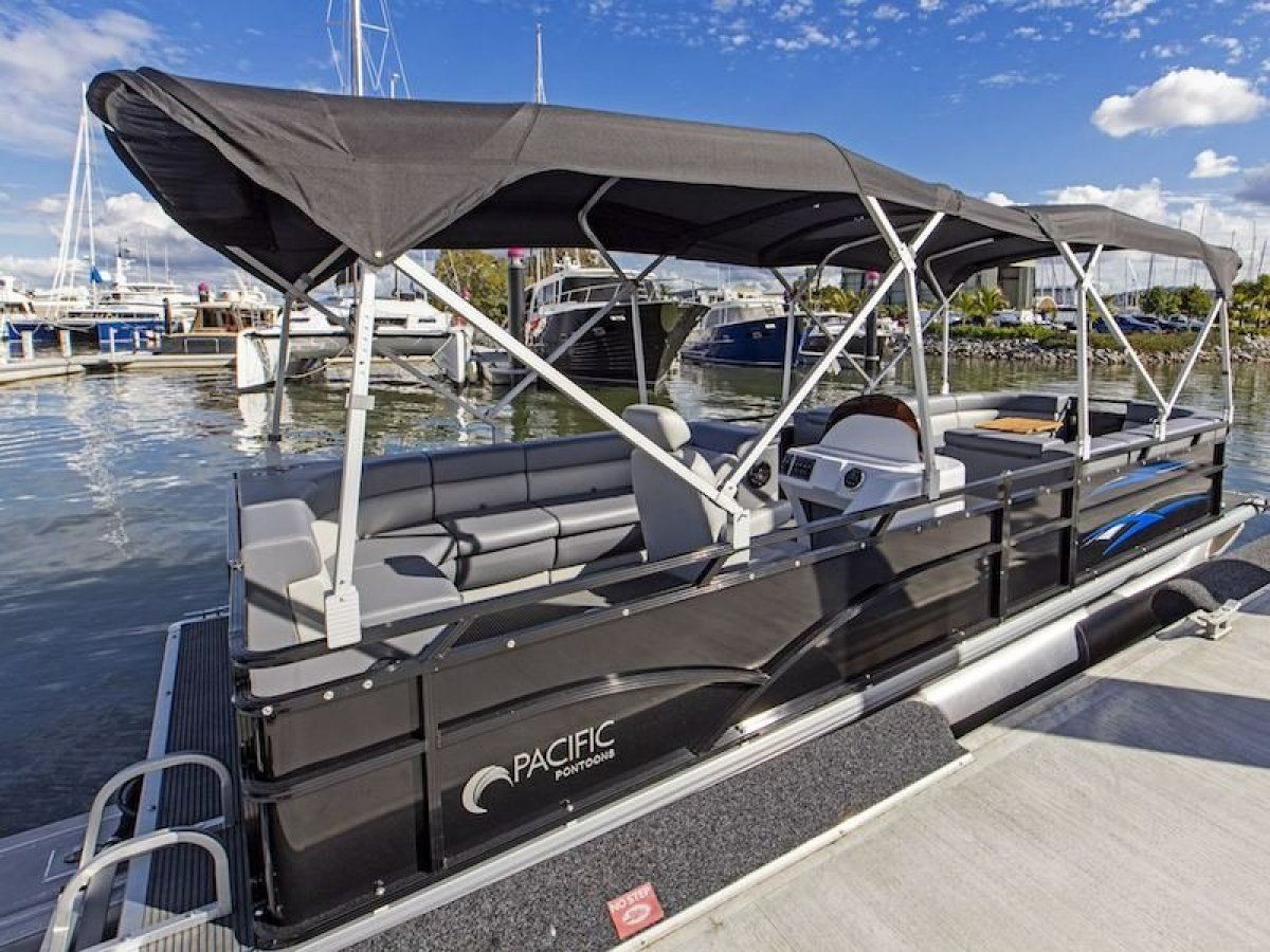 Pacific Pontoons 210