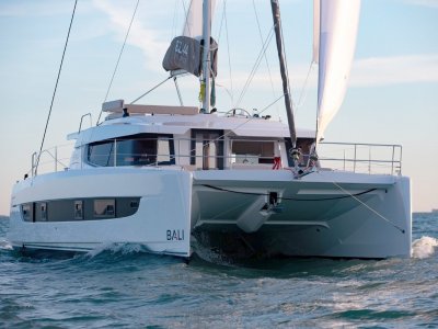 Catana 44