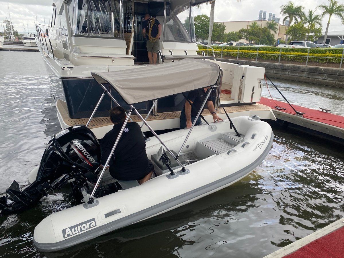 2023 Aurora Reefrider Cl 350 | Boat Research | BoatsOnline