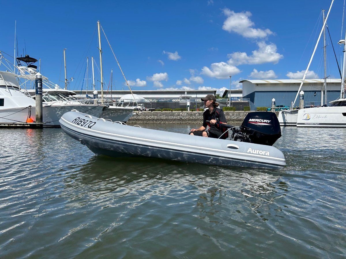 2023 Aurora Reefrider Cl 350 | Boat Research | BoatsOnline