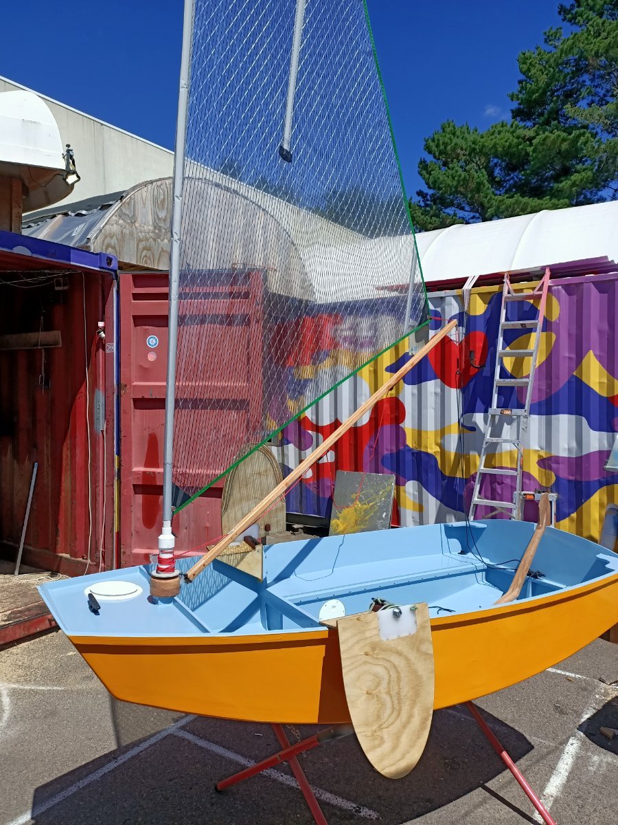 Mountain Boats 8 Pram