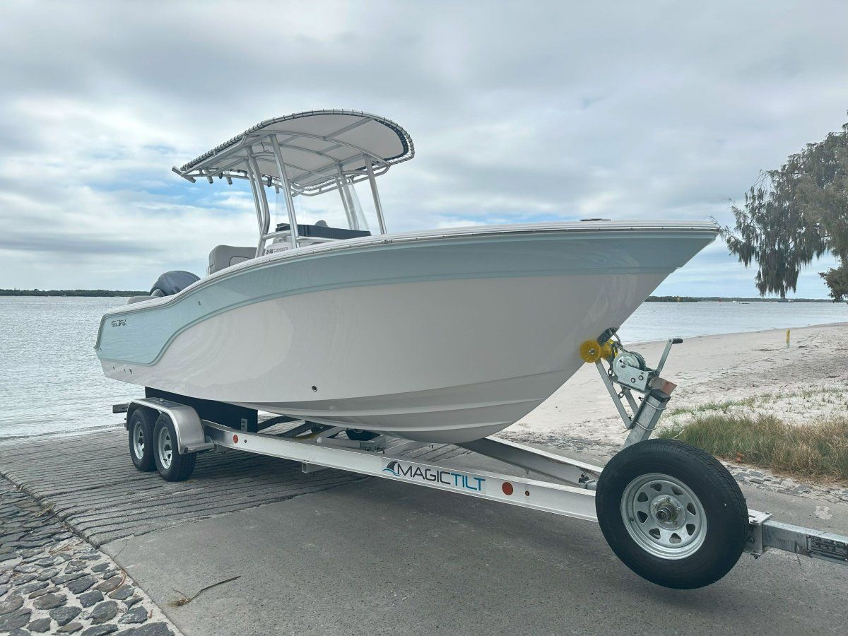 Sea Fox 248 Commander