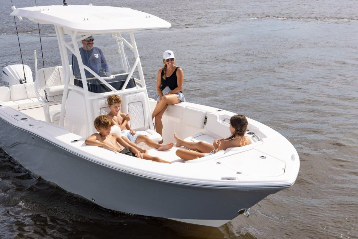 Sea Fox 248 Commander