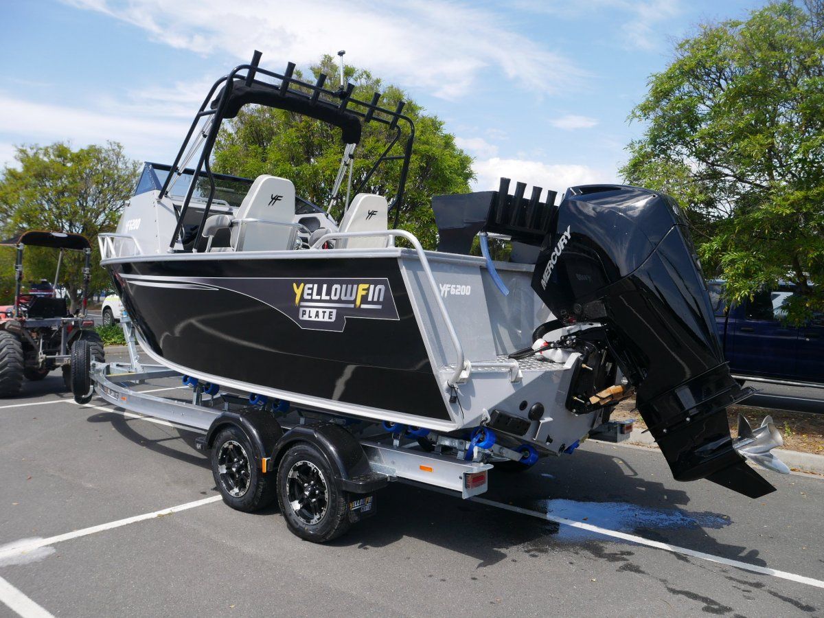 Yellowfin Plate 6200 Cabin