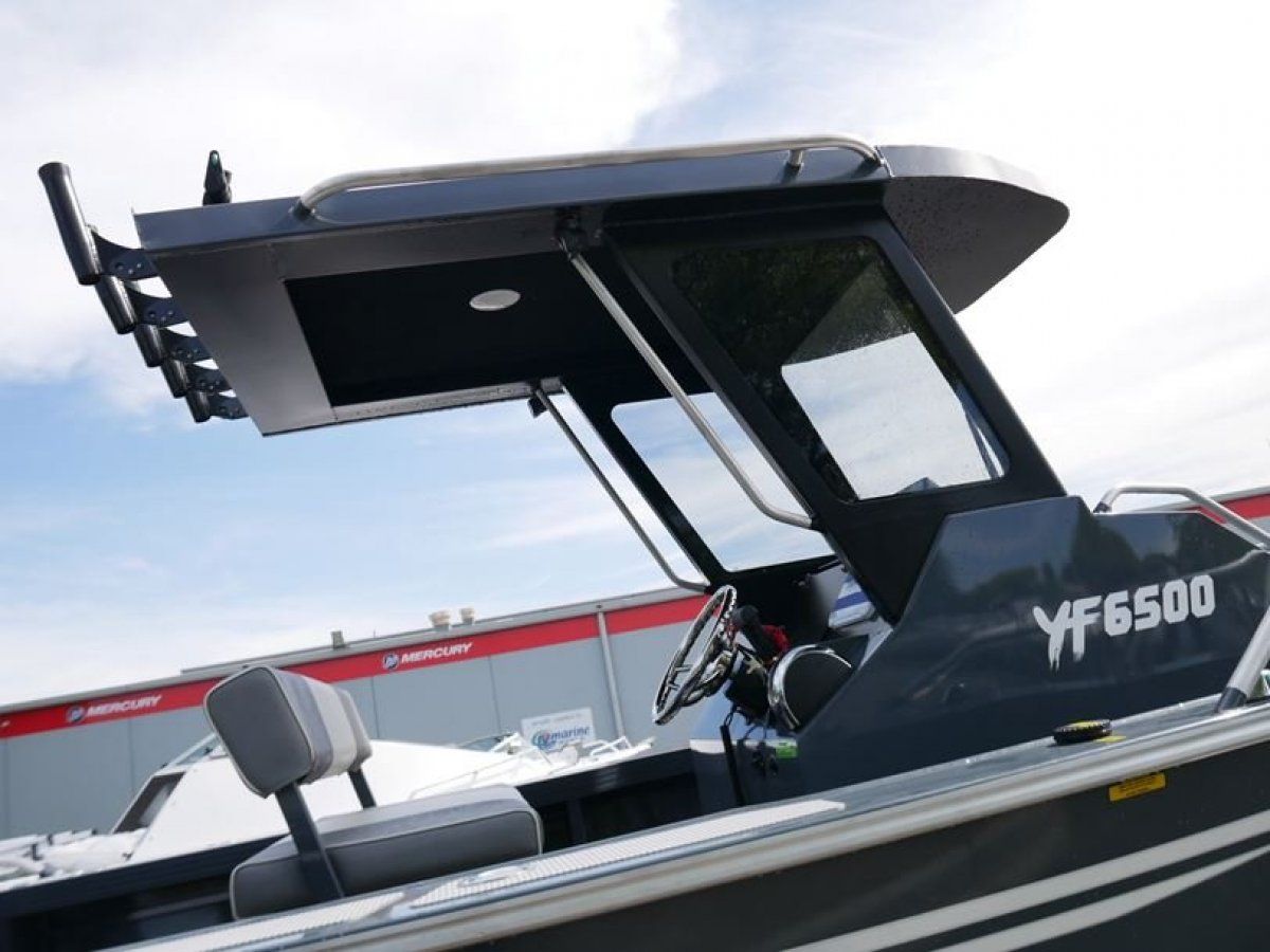 Yellowfin Plate 6500 Centre Cabin Hard Top