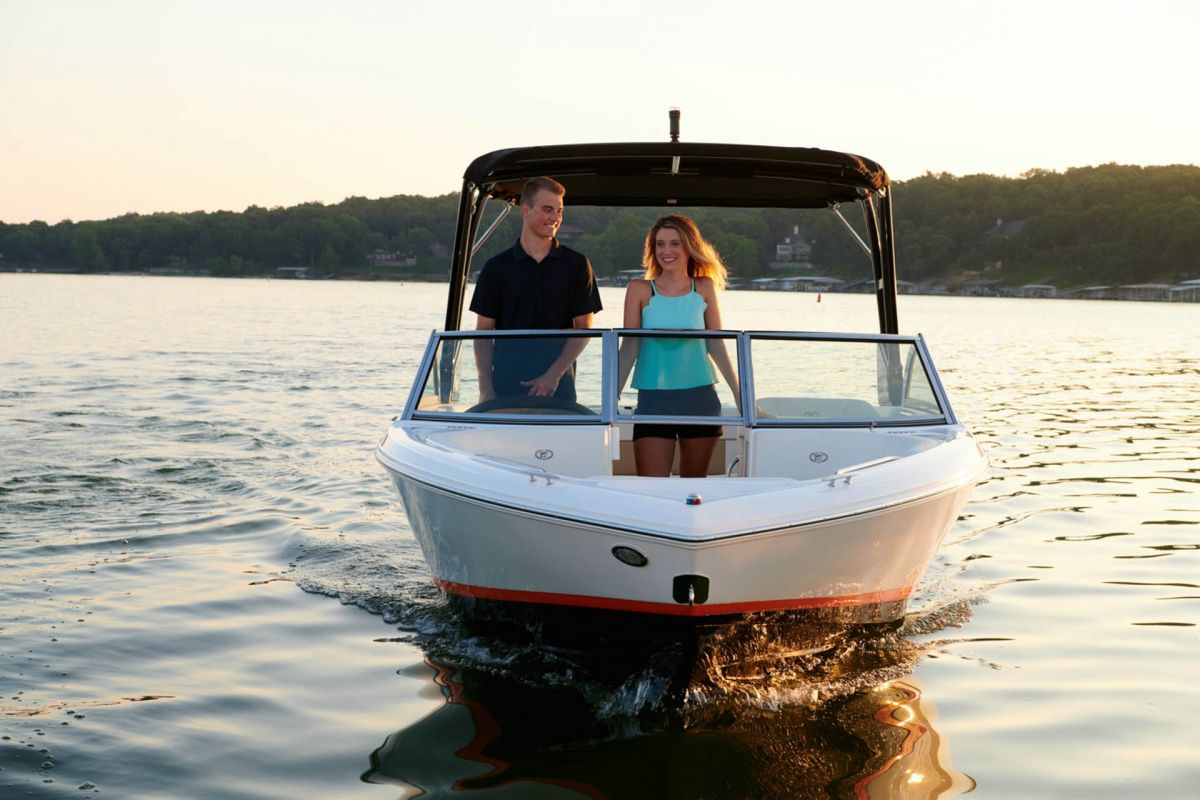 Cobalt 220S Sterndrive