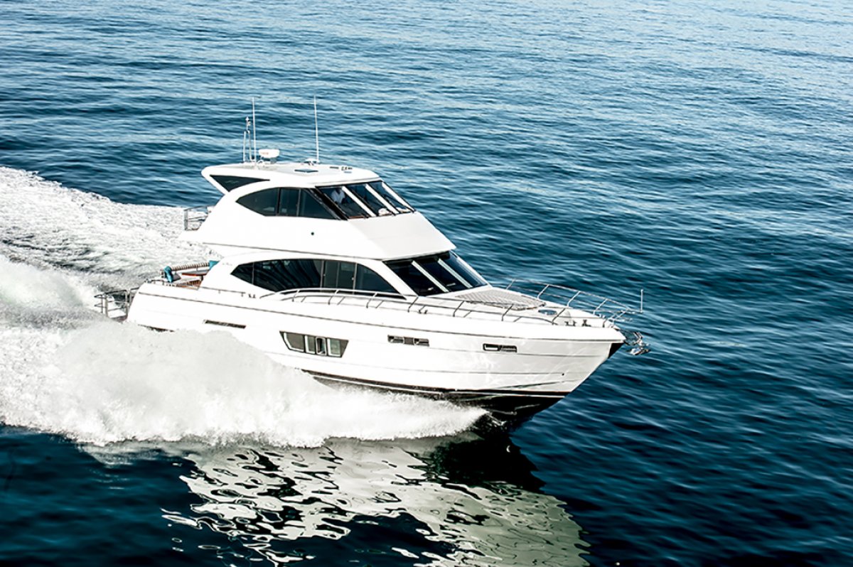 Whitehaven Flybridge 6000