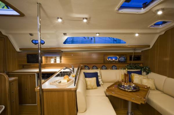 Catalina 445
