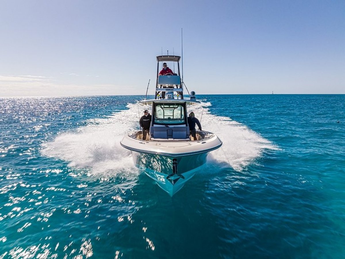 Boston Whaler 360 Outrage