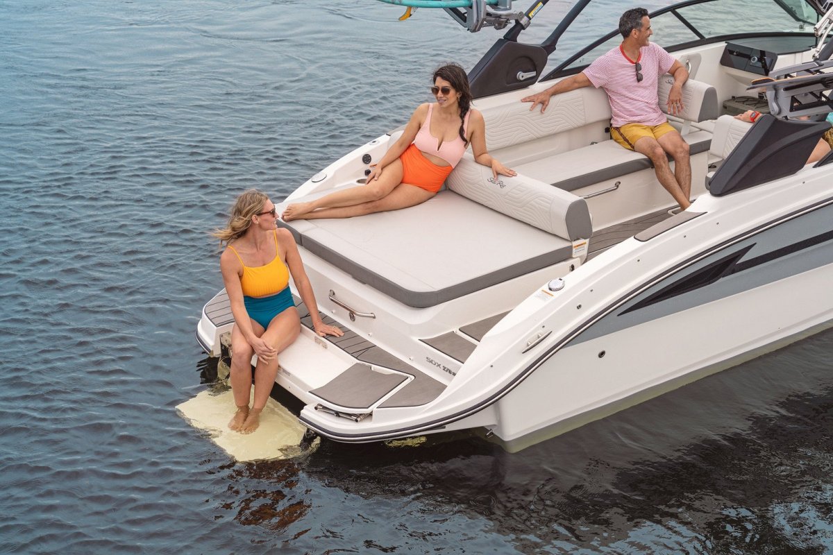 Sea Ray SDX270 SURF
