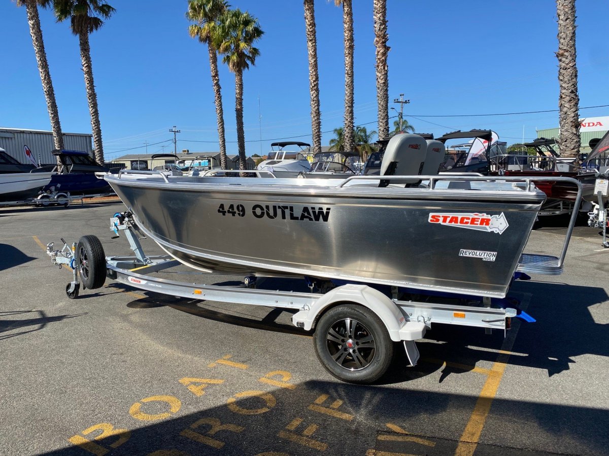 Stacer 449 Outlaw Tiller Steer