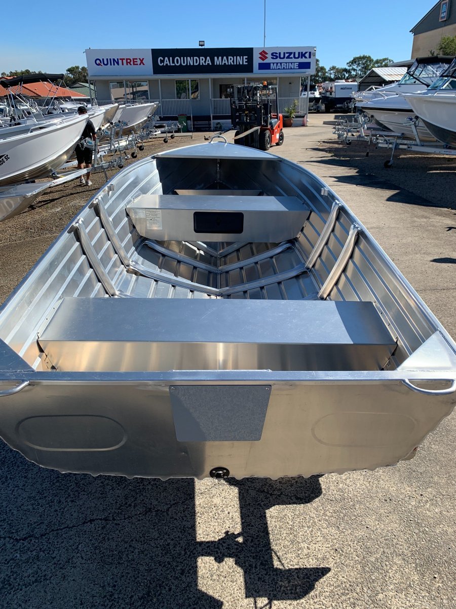 Quintrex 370 Dart