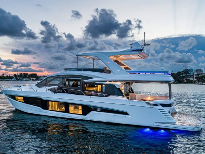Galeon 680 Fly