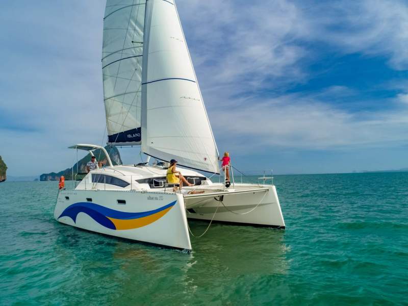 Island Spirit 410