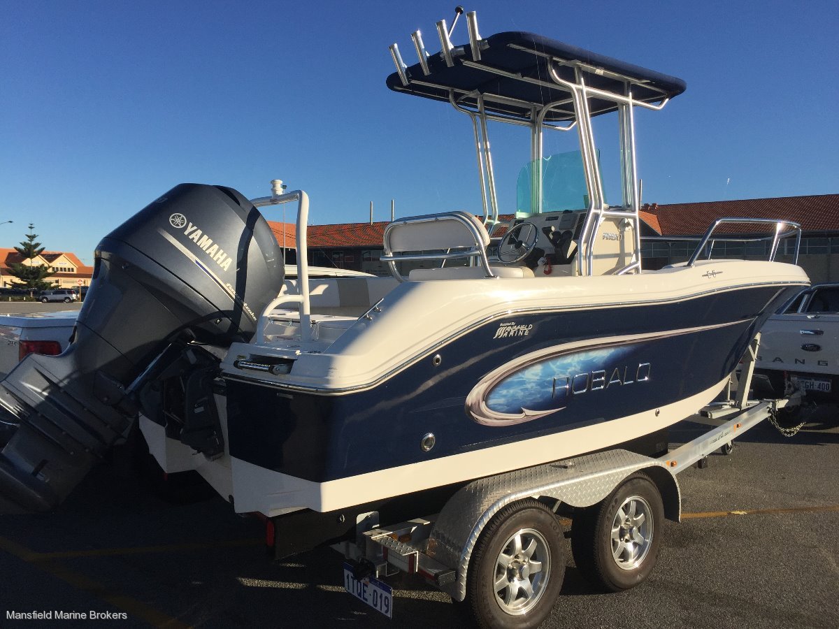 Robalo R180