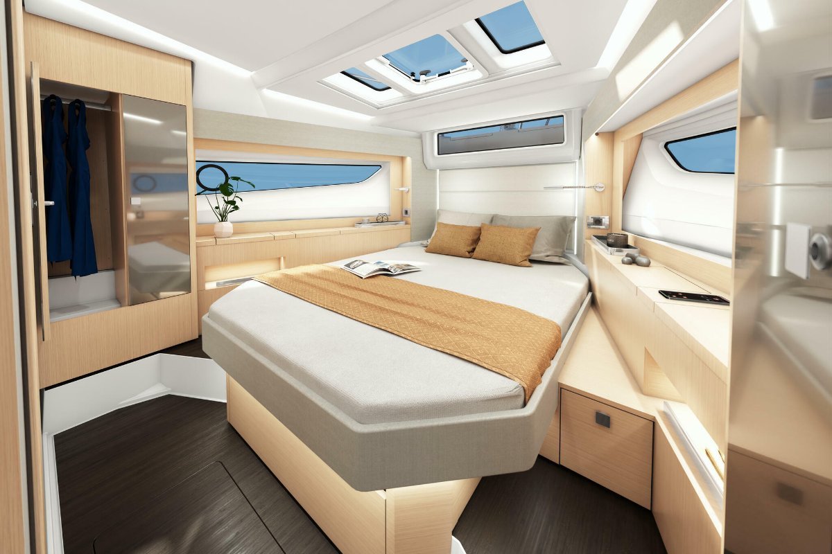 Sealine S390