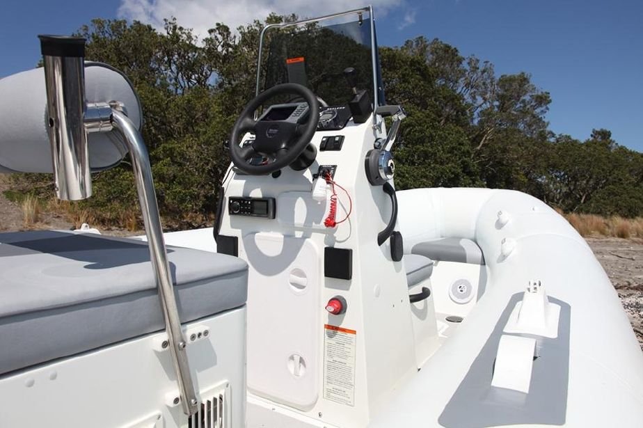 Sealegs 6.1m RIB