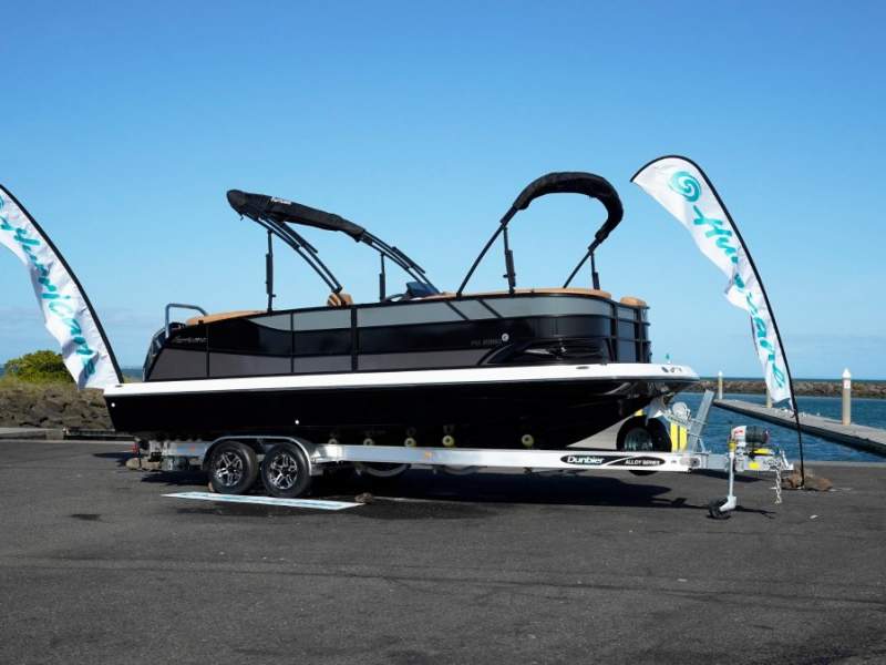 Hurricane Fundeck 236