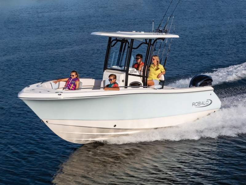 Robalo R230