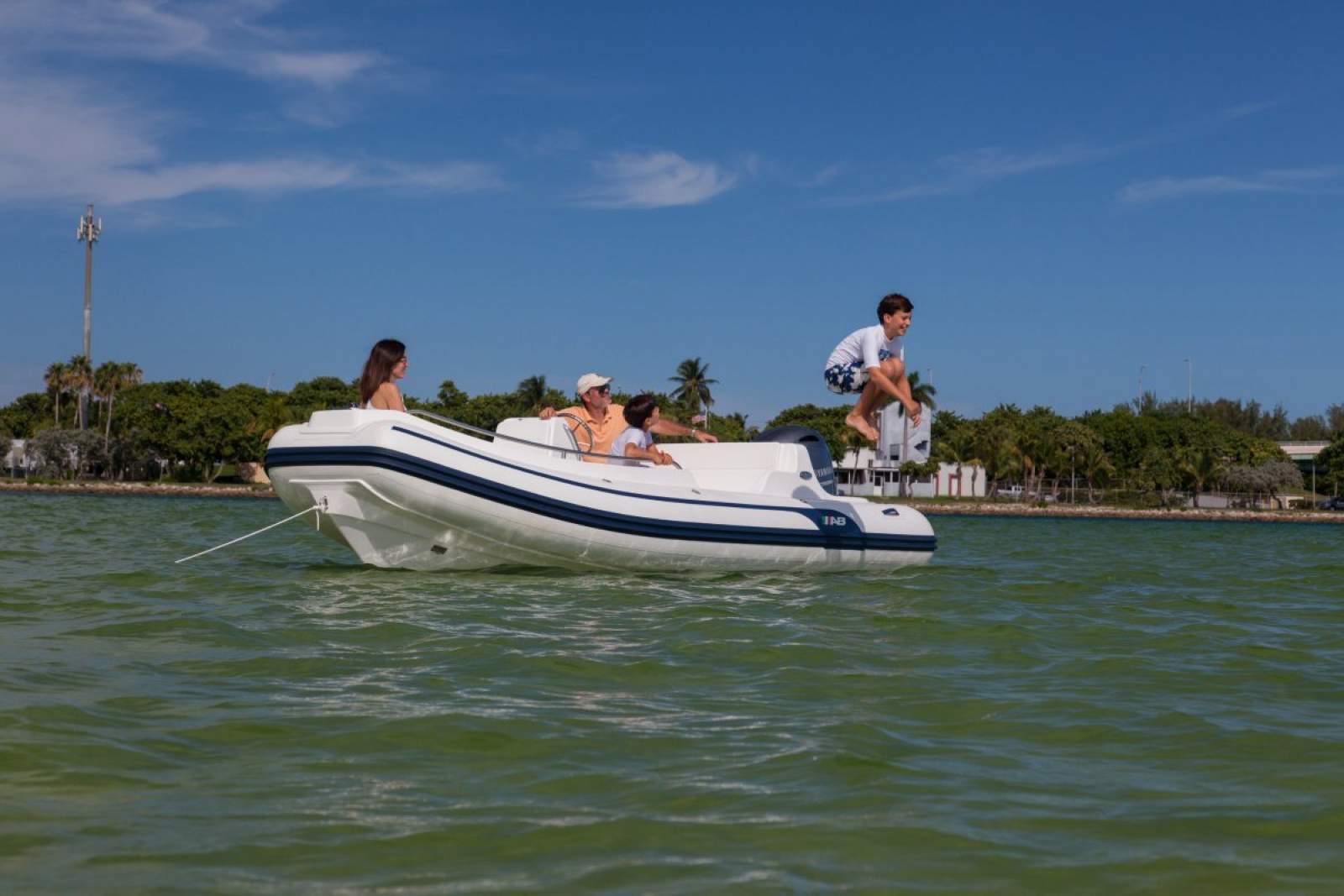 AB Inflatables Nautilus 17 DLX