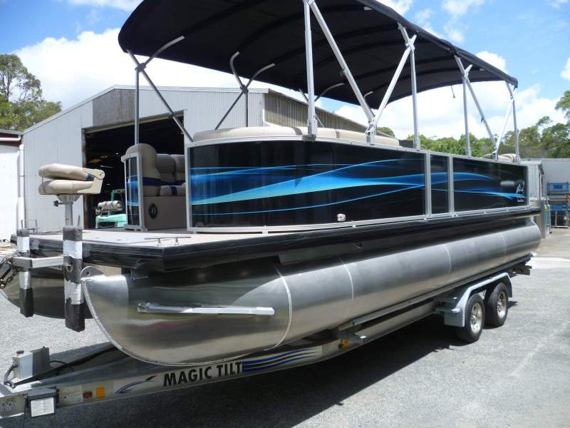 Runaway Bay Pontoon Boats 23 Ft Twin Hull Day Cruiser