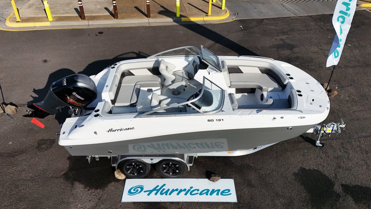 Hurricane Sundeck 191