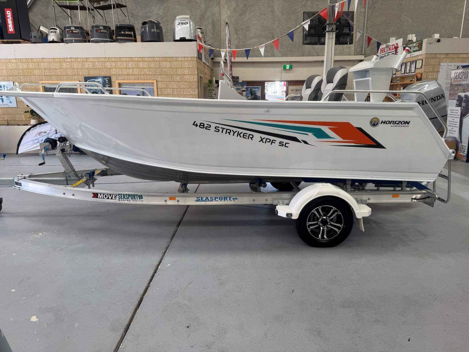 Horizon Aluminium Boats 482 Stryker Side Console
