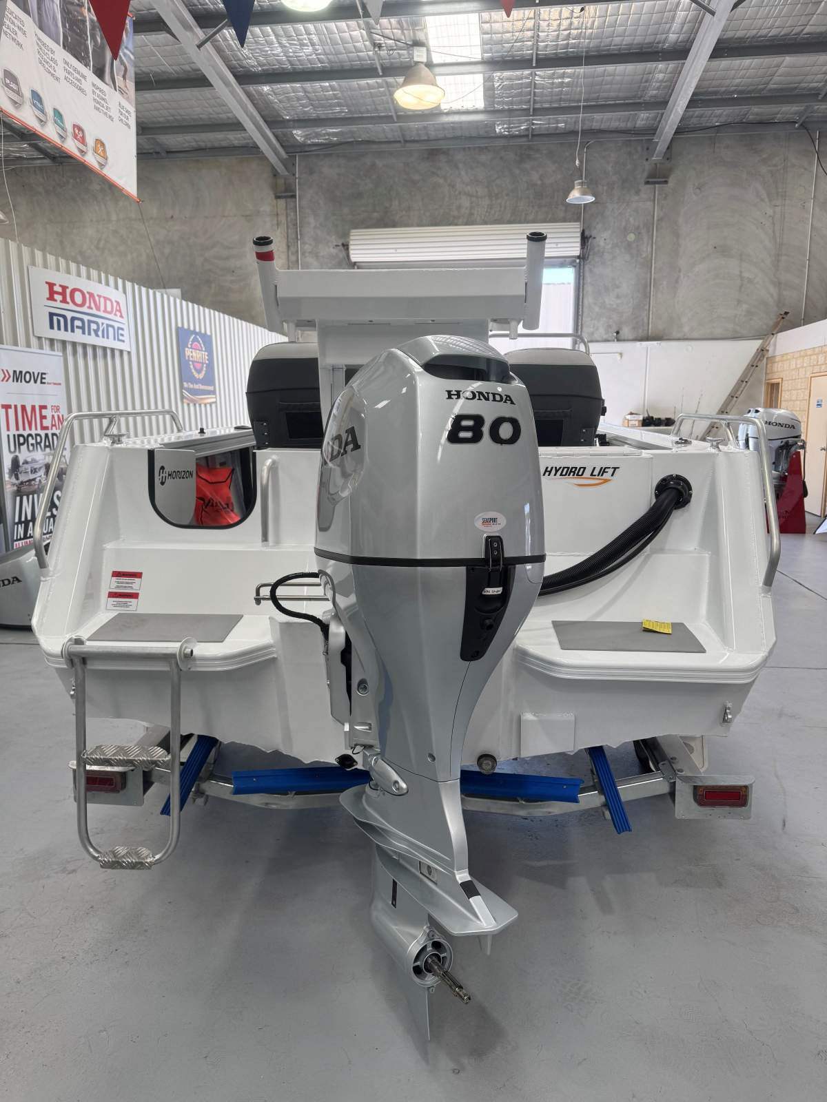 Horizon Aluminium Boats 482 Stryker Side Console