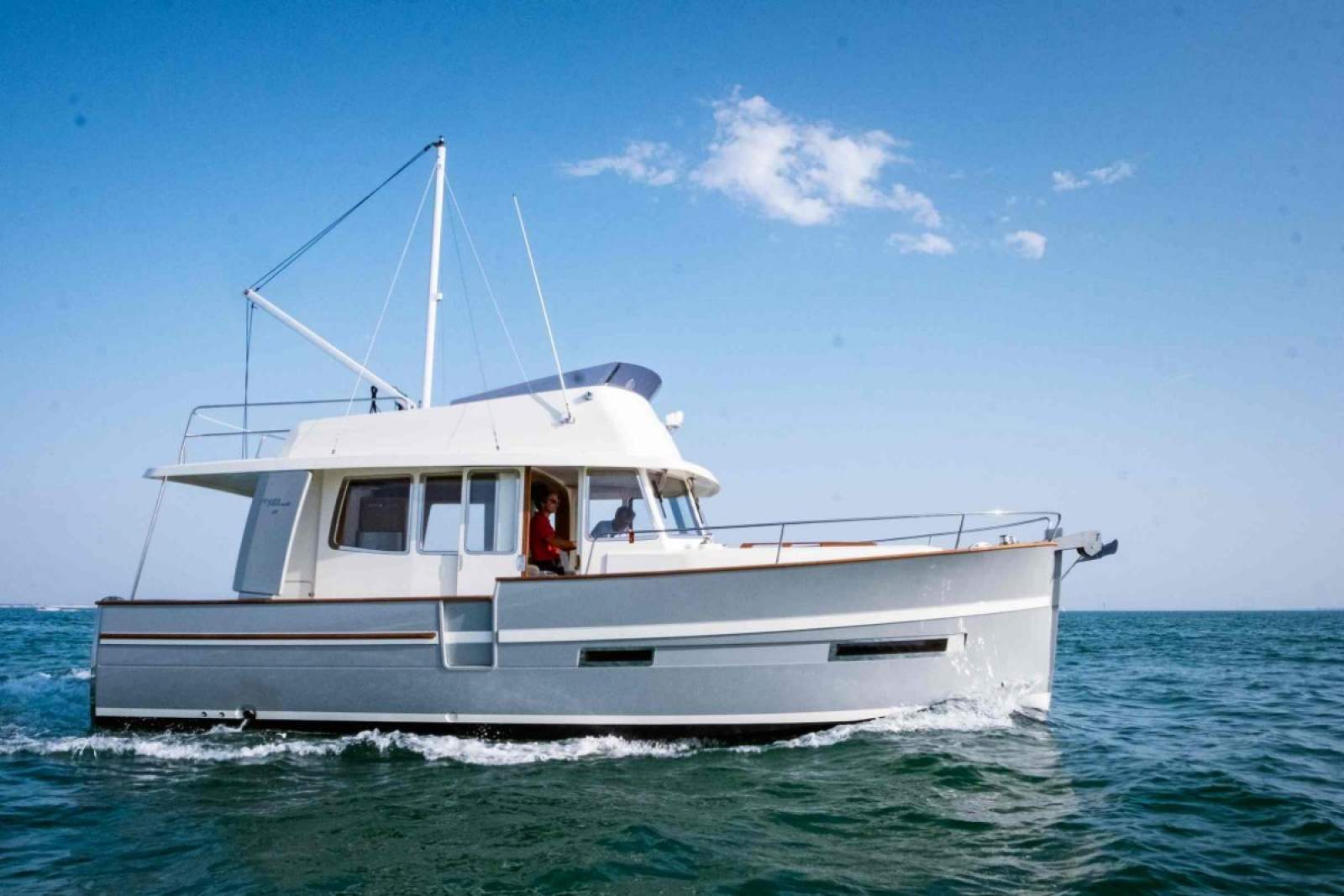 Rhea Trawler 34
