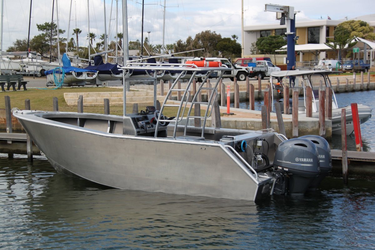 Saltwater Commercial Boats 6.5 Centre Console