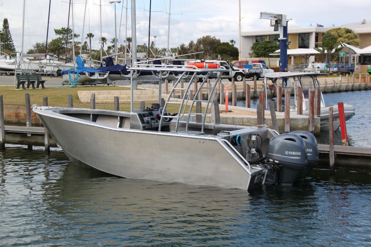 Saltwater Commercial Boats 6.5 Centre Console