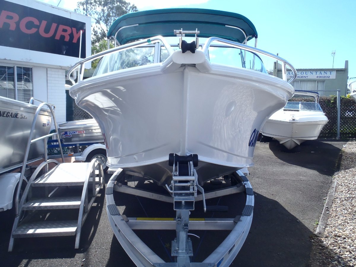 Quintrex 490 Lazeabout