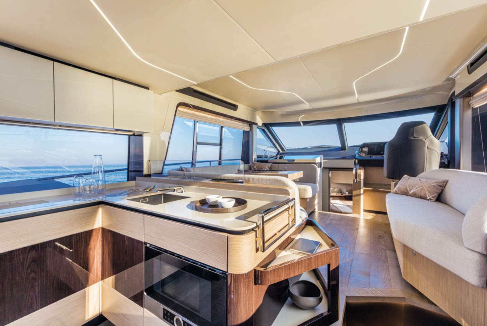 2026 Absolute 47 Fly Boat Research Boatsonline 