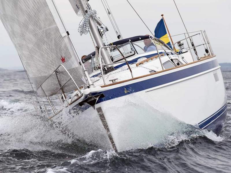 Hallberg-Rassy 44