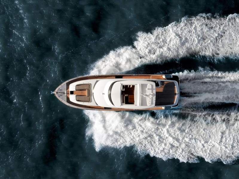 Azimut Magellano 66