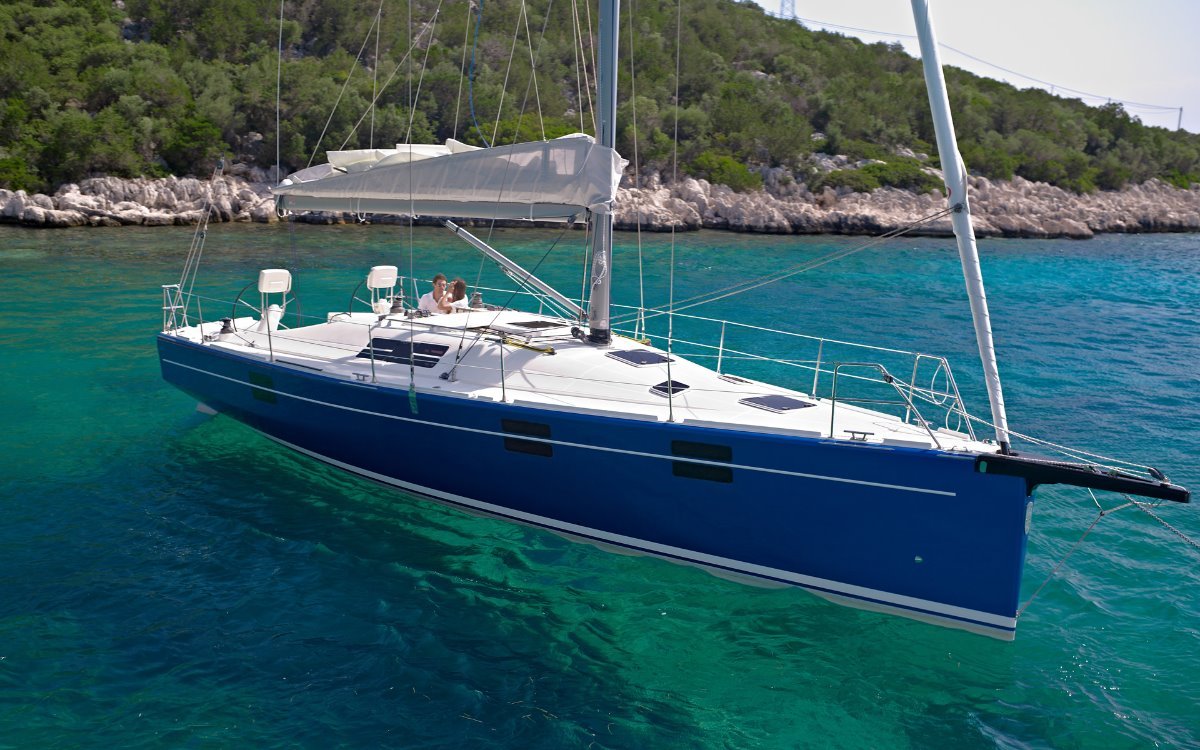 2016 Azuree 40 Cruiser | Boat Research | BoatsOnline