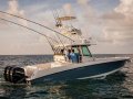 Boston Whaler 350 Outrage