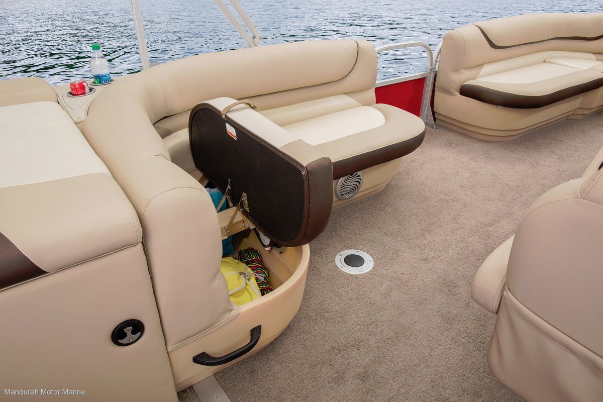 Sun Tracker Party Barge 20 DLX
