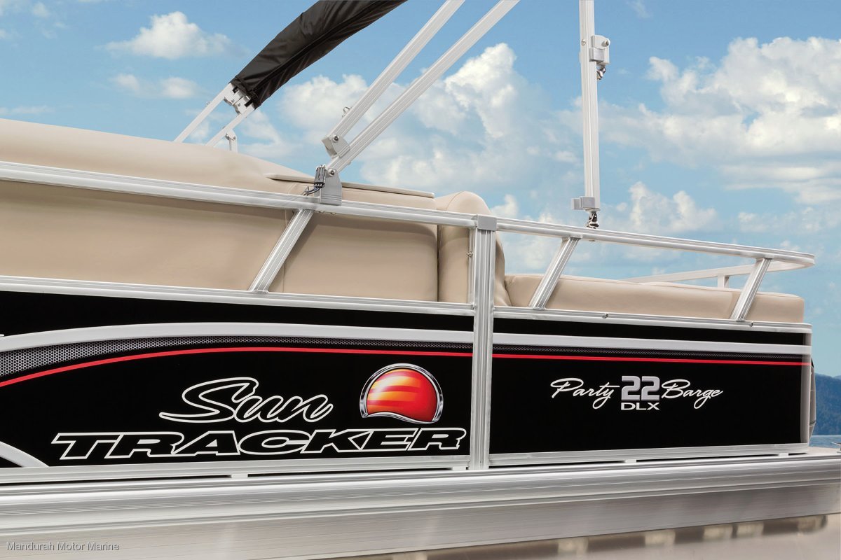Sun Tracker Party Barge 22