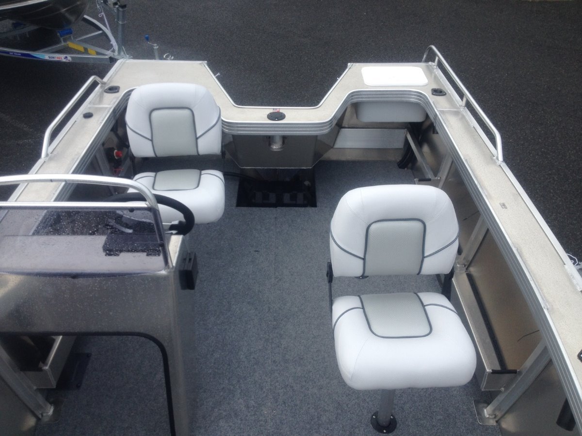 Quintrex 460 Renegade