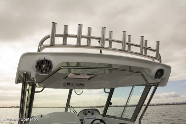 Haines Hunter 675 Enclosed
